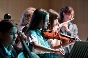 RGS Dodderhill Independent School music violinists